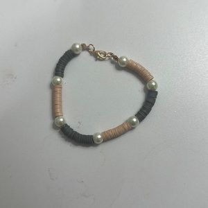 Neutral colored bracelet